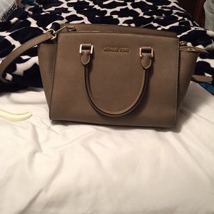Michael Kors purse